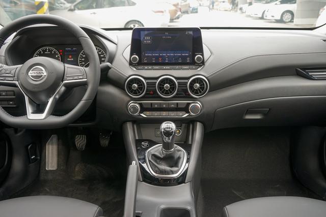 日产轩逸经典为什么这么多人买,日产新轩逸有什么通病