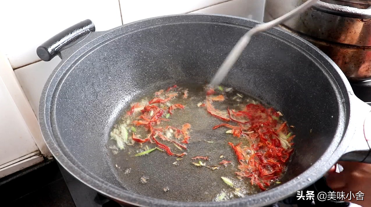 凉拌海带丝里面加什么可以去腥味,凉拌海带丝怎么去掉海带丝的腥味