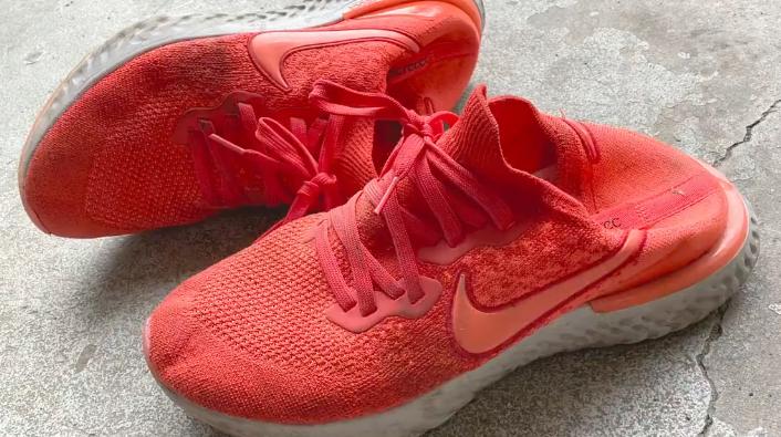 耐克脚感爆棚的鞋,足力健耐克