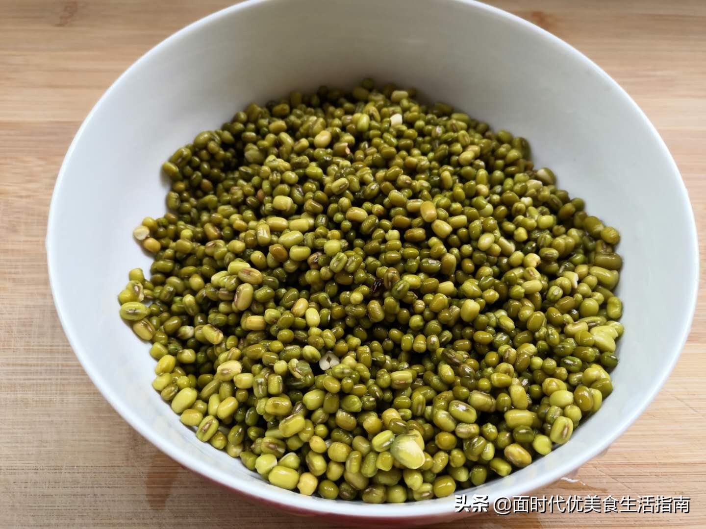 绿豆糕的家常做法不加黄油不脱皮,做不去皮的绿豆糕最简单的做法