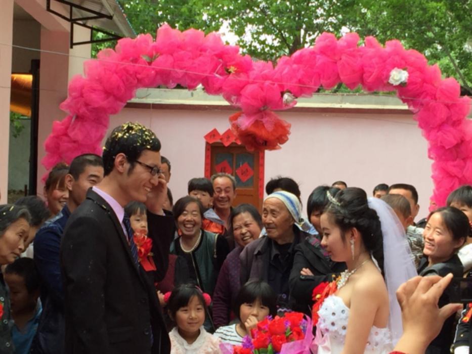 嫁女亲友送压袋钱是什么礼仪,出嫁压袋钱哪里的习俗