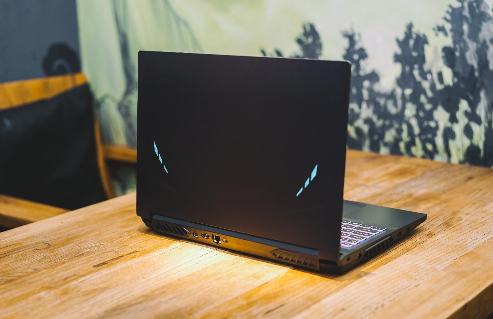 炫龙m7-e8s3怎么样,炫龙m7e6s3优缺点