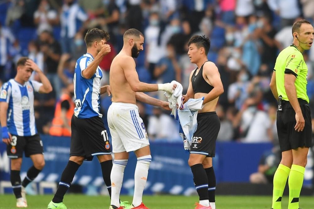 赢下越南!国足头号球星霸气喊话,击败皇马有信心,队友鼓掌欢迎