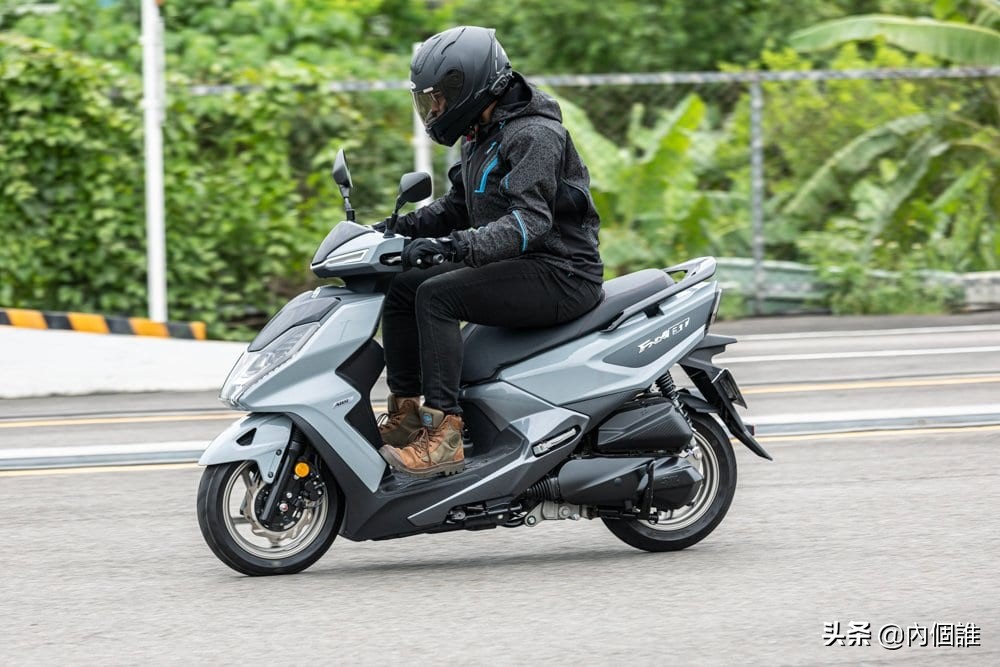 三阳摩托车125发动机,三阳fnx150最新测评