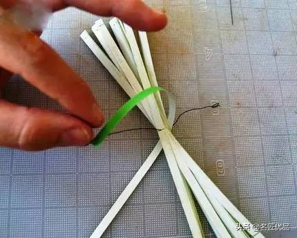 过年灯笼手工制作挂门边,灯笼手工制作春节小灯笼