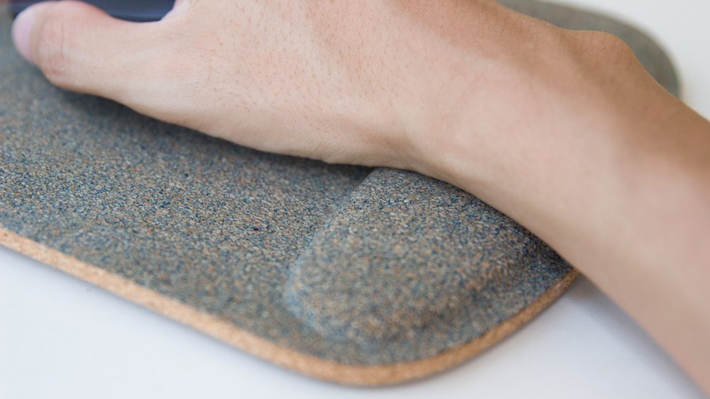 优质牛皮护腕鼠标垫,软木皮质大号鼠标垫