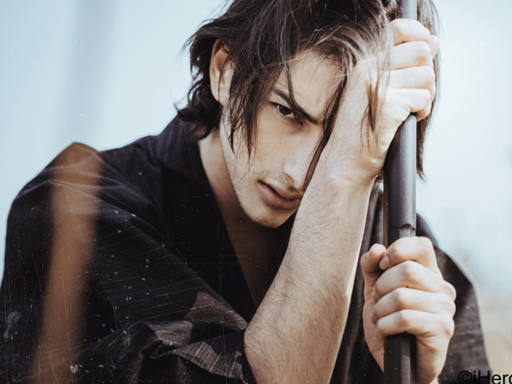 男生脸上皮肤粗糙毛孔粗大怎么办,男生皮肤粗糙简单调理技巧