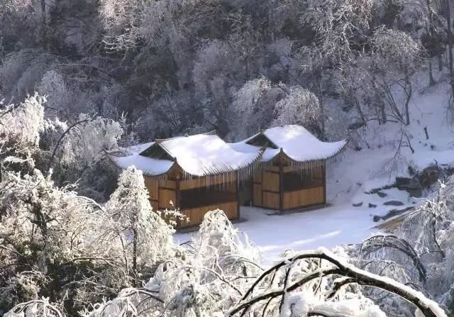 一下雪这些地方就美成了童话世界,有哪些下雪的地方值得去