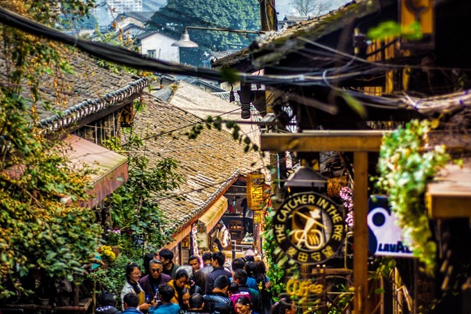 在工业气息下寻找小文艺，带你重新认识雾都重庆