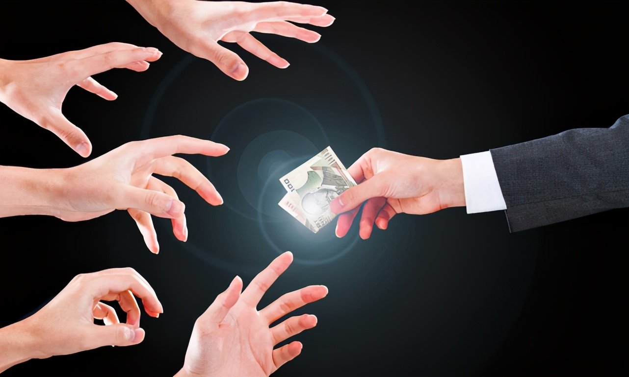 十几个网贷全部逾期会怎样,十几个网贷全部逾期怎么办