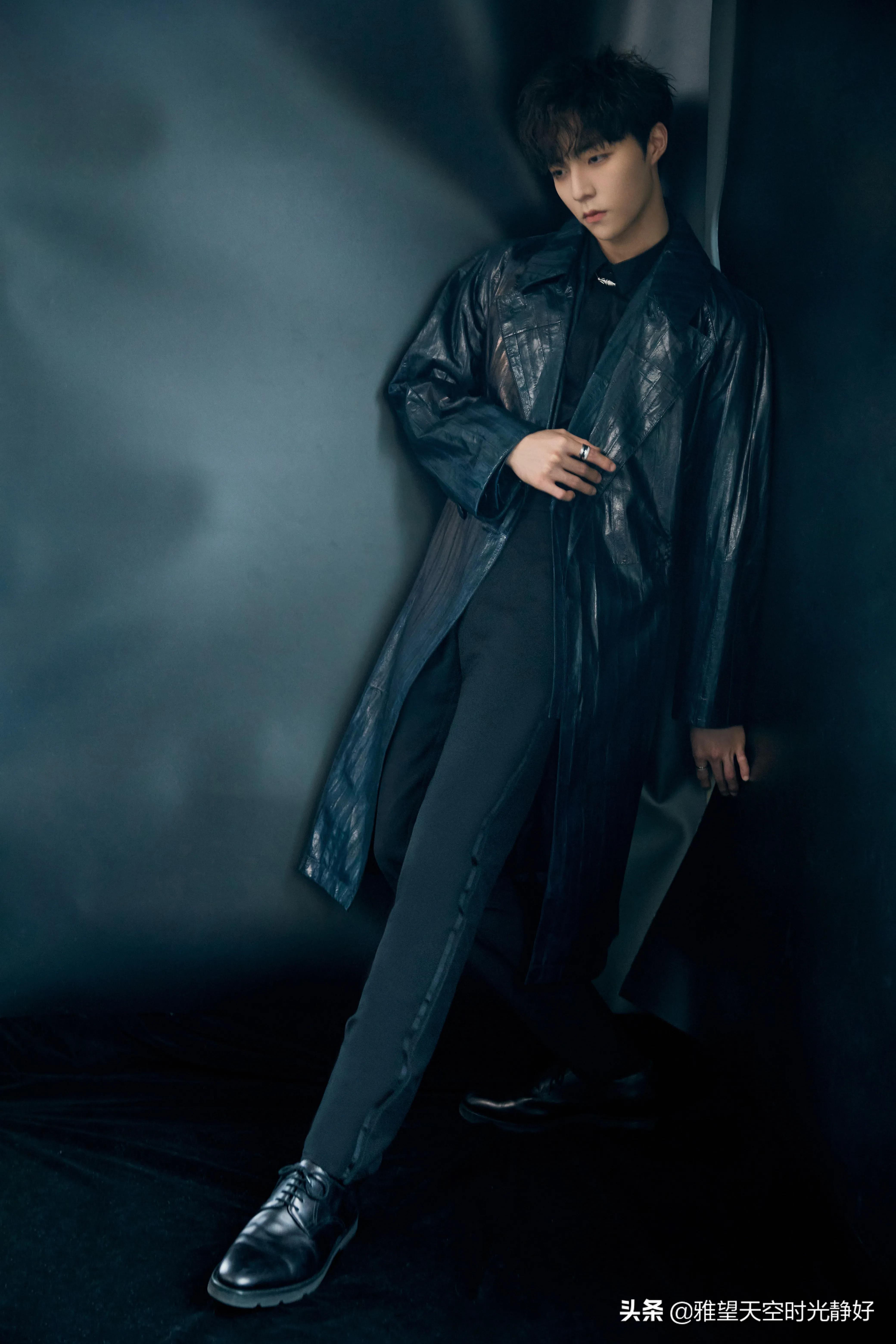 秋冬男星皮衣穿搭,男明星皮衣外套搭配