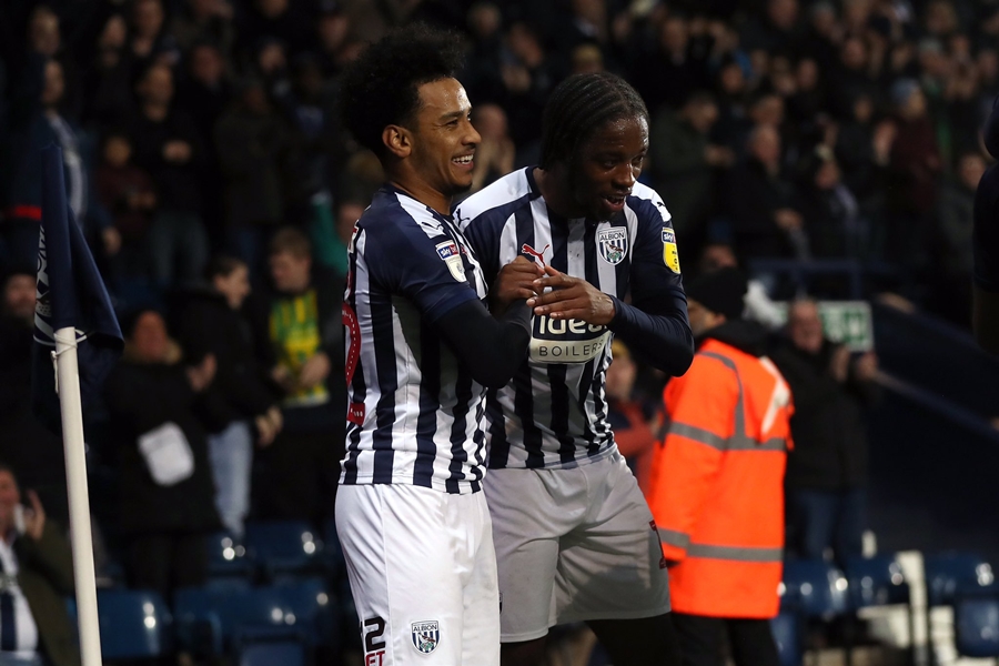 西布朗逆转狼队视频,西布朗vs狼队比赛一度中断