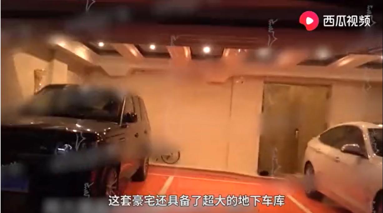 关晓彤鹿晗官宣之前互动微博,关晓彤鹿晗同居了吗