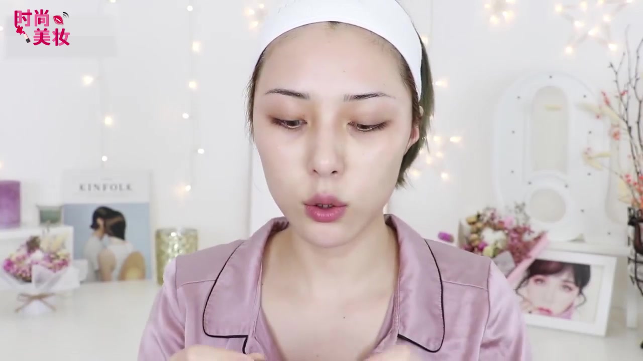 美妆小教程粉色眼影怎么画不会肿,欧美妆教程新手入门粉色眼影