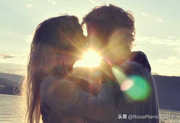 送花情话最暖心撩人写给女朋友,情话给女朋友100字