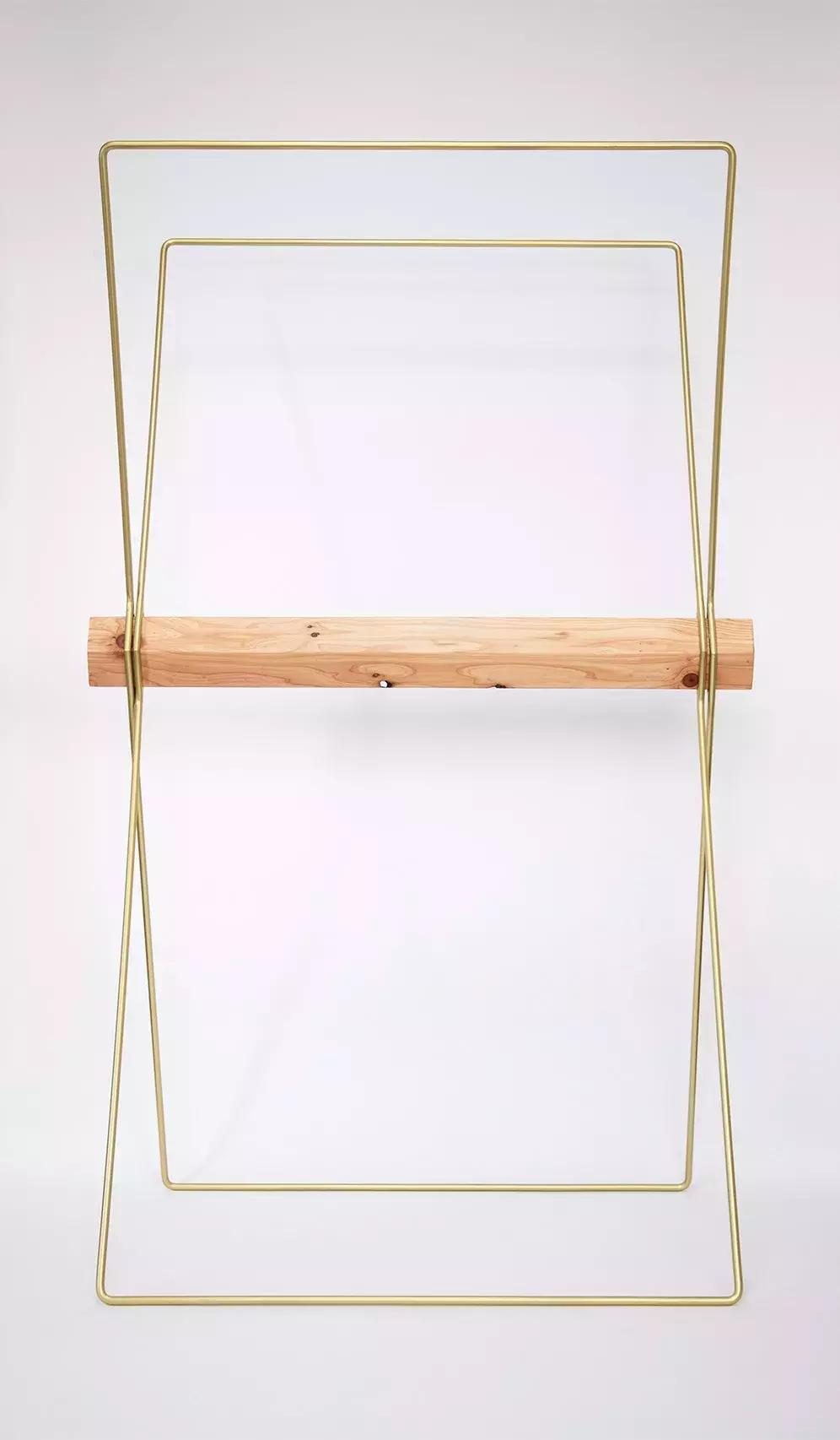 见过漂浮的衣架吗丨4个衣帽架设计给心爱的衣服安个家