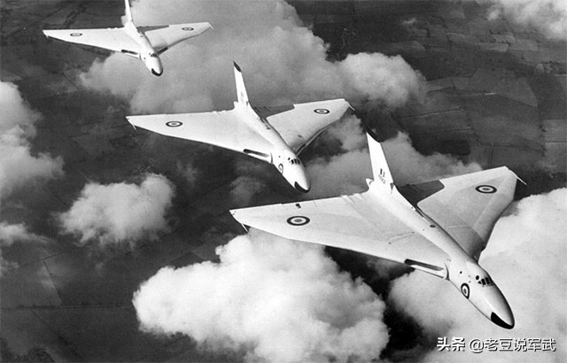 英国胜利者三角翼轰炸机,英国的3v轰炸机