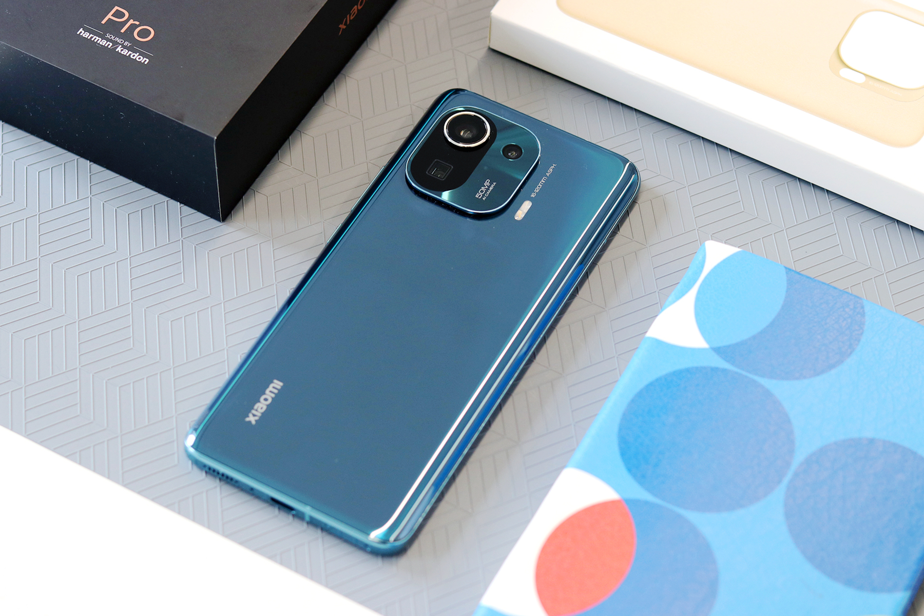 快2022年了小米11pro值得入手吗,小米11pro值得入手吗