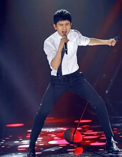 谢娜和张杰之间的趣事,谢娜和张杰的爱情故事如何展开的