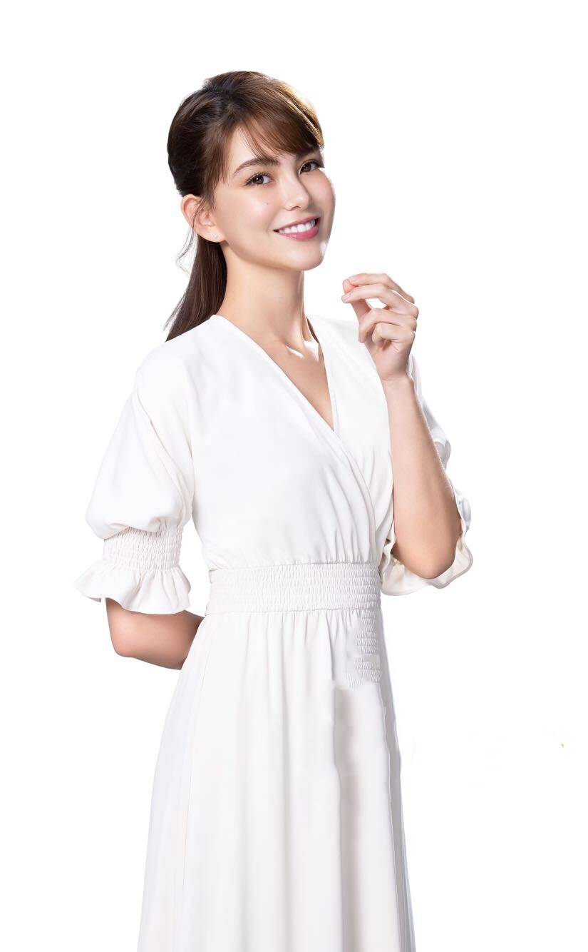 昆凌晒短发造型好酷炫,昆凌剪短发少女感十足