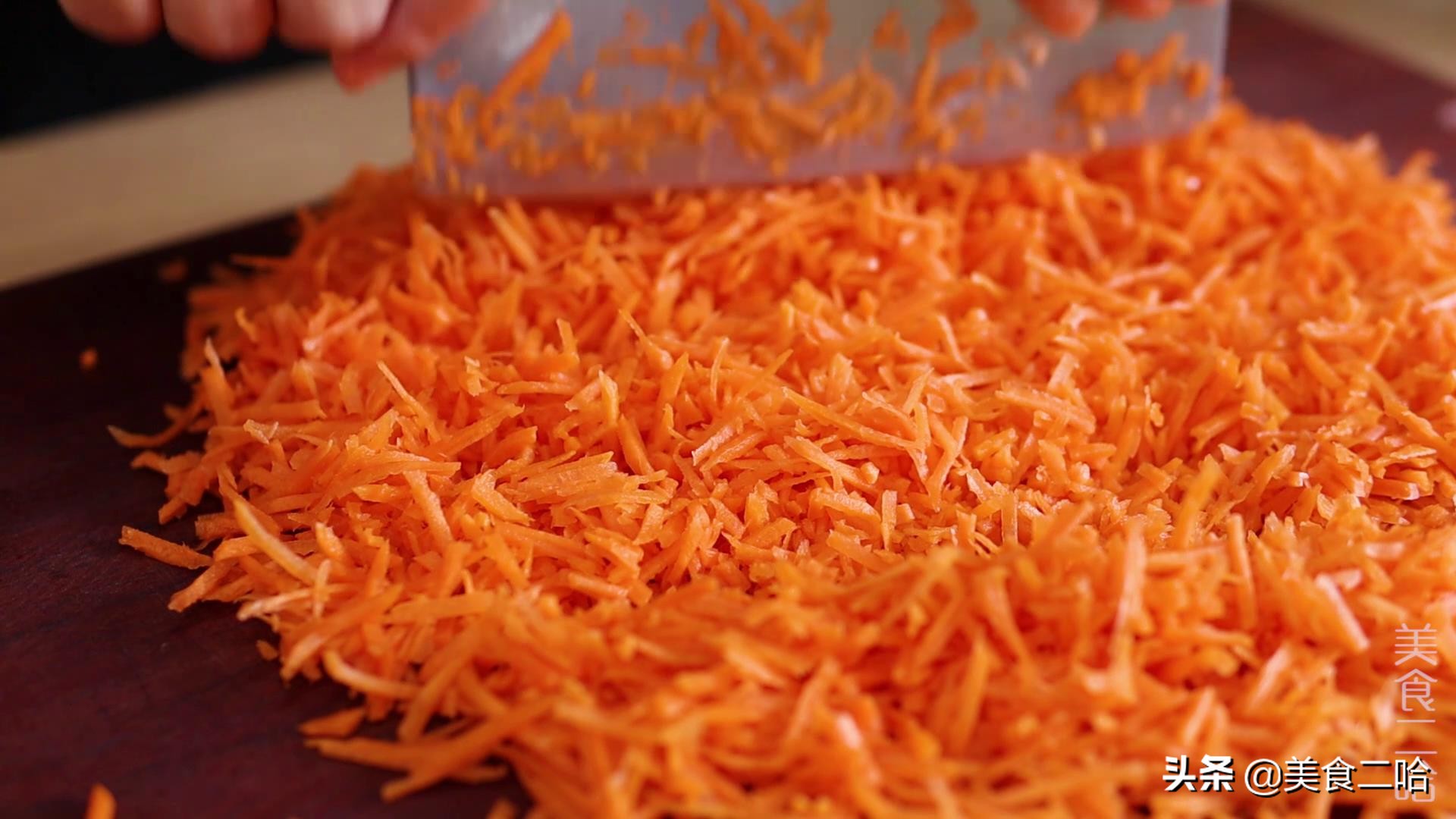 饭店的丸子为啥那么脆,难怪饭店的豆腐那么好吃