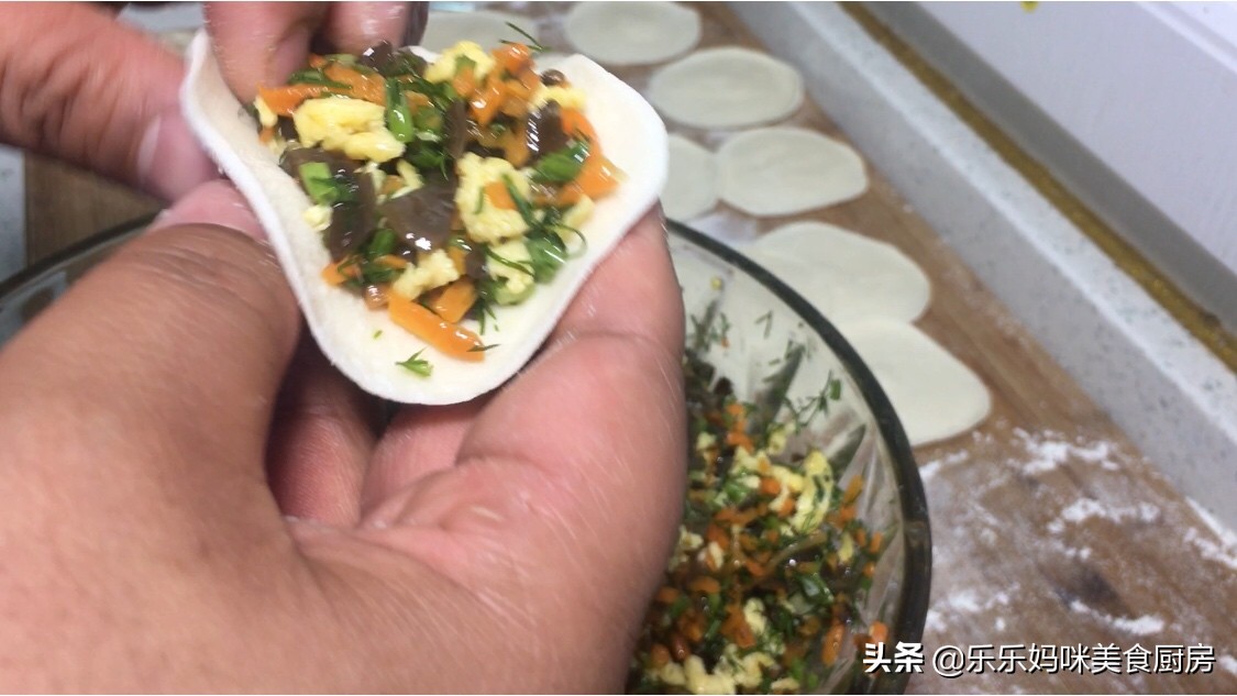 素饺子馅怎么调最好吃家常做法,素饺子什么馅好吃又简单做法