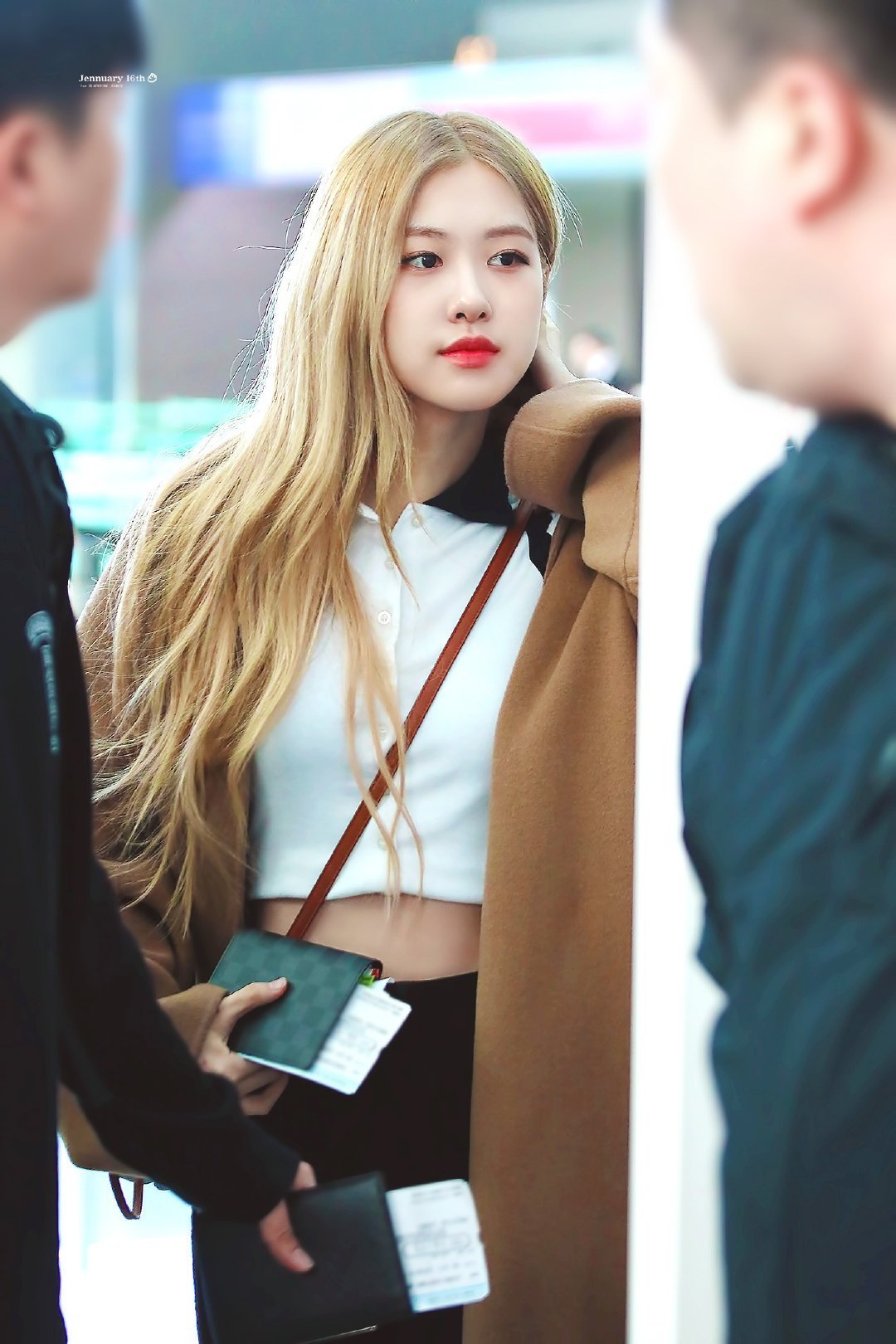 blackpinkrose朴彩英出道首张solo,朴彩英soloontheground演唱会完整版