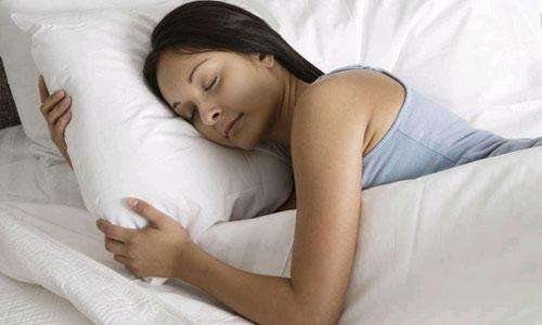 当妈后睡眠,当妈妈后睡觉变轻了