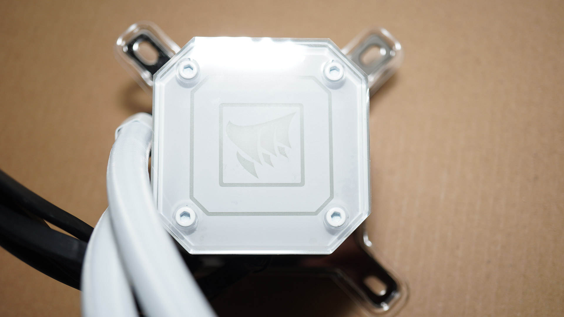 超别墅！给工作室电脑搬进海盗船+骨伽的新家