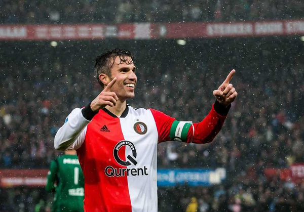 他是一流锋霸也是球队“毒瘤”，鱼跃成永恒经典，35岁仍宝刀不老