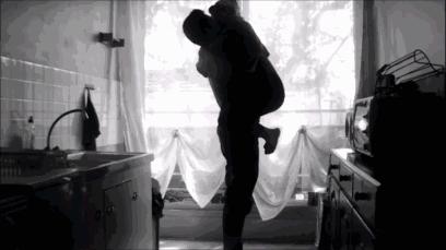 23岁女孩交往15个男友后患宫颈癌！这个病例为所有女性敲响警钟