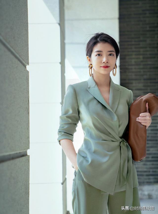 马卡龙绿色小香风怎么搭配才好看,马卡龙淡绿色搭配什么颜色高级呢