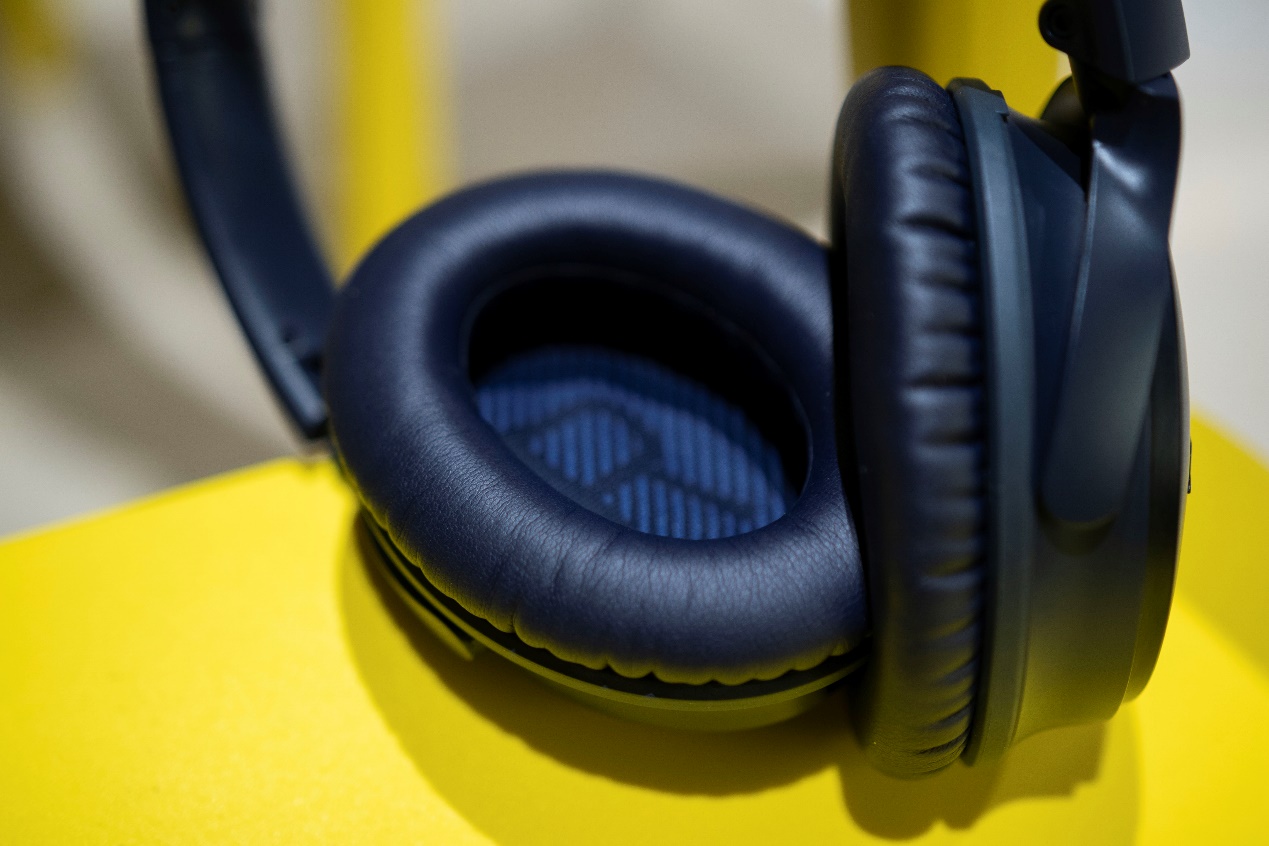 临近年终，戴上QC35让自己“静”入佳境