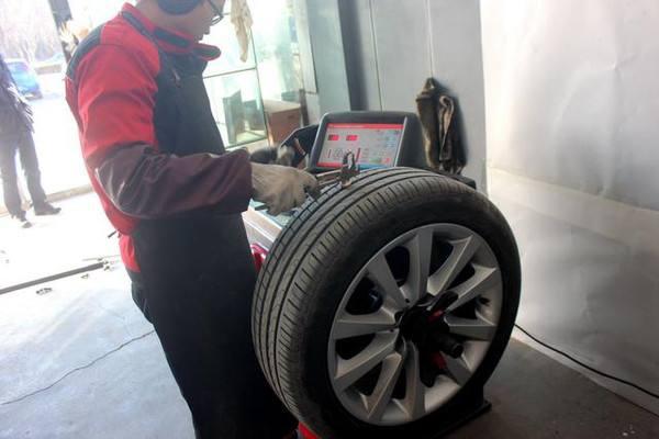 方向盘抖动不用怕，老司机来告诉您到底该怎么办？其实并不难