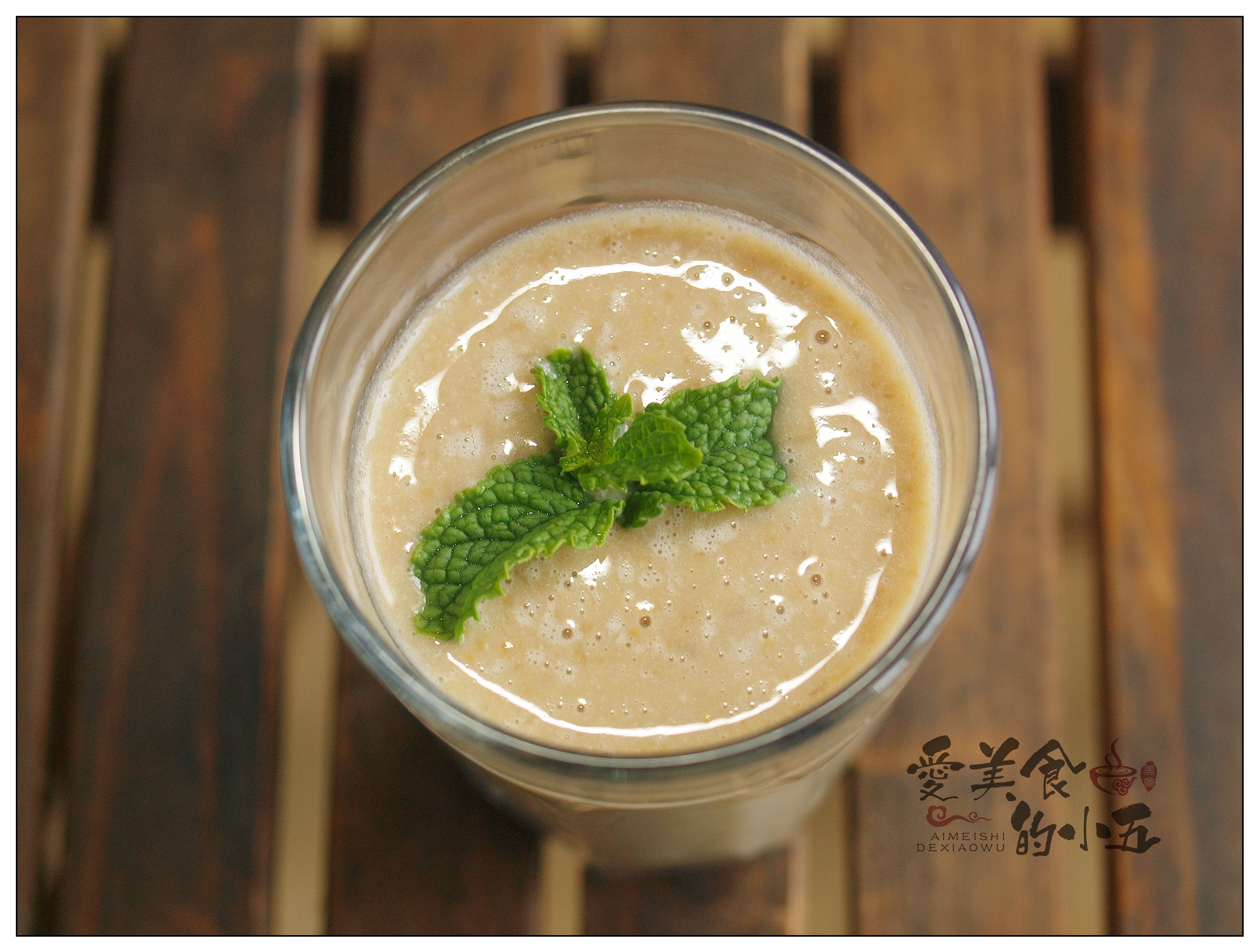 当绿豆遇到牛奶，就有了夏天的解暑神器，细滑清爽的绿豆沙牛奶