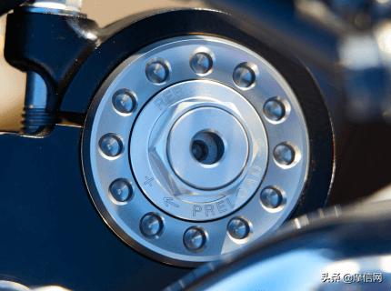 鏈敯澶嶅彜cb1300鍏ㄦ柊浠锋牸,鏈敯琛楄溅cb1300