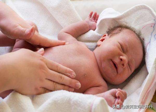 新生儿宝宝肠绞痛最快的解决办法,一周新生儿宝宝肠绞痛症状与处理