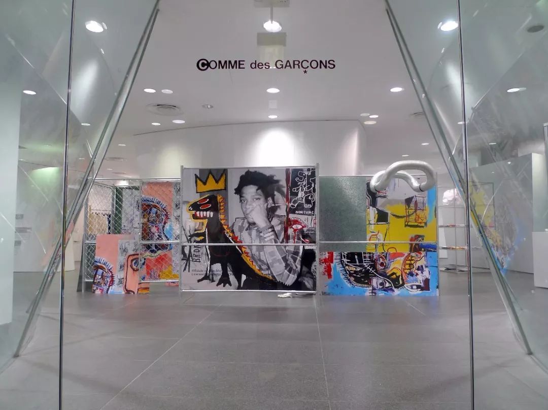 爱马仕不排队,爱马仕和lv哪个值得买