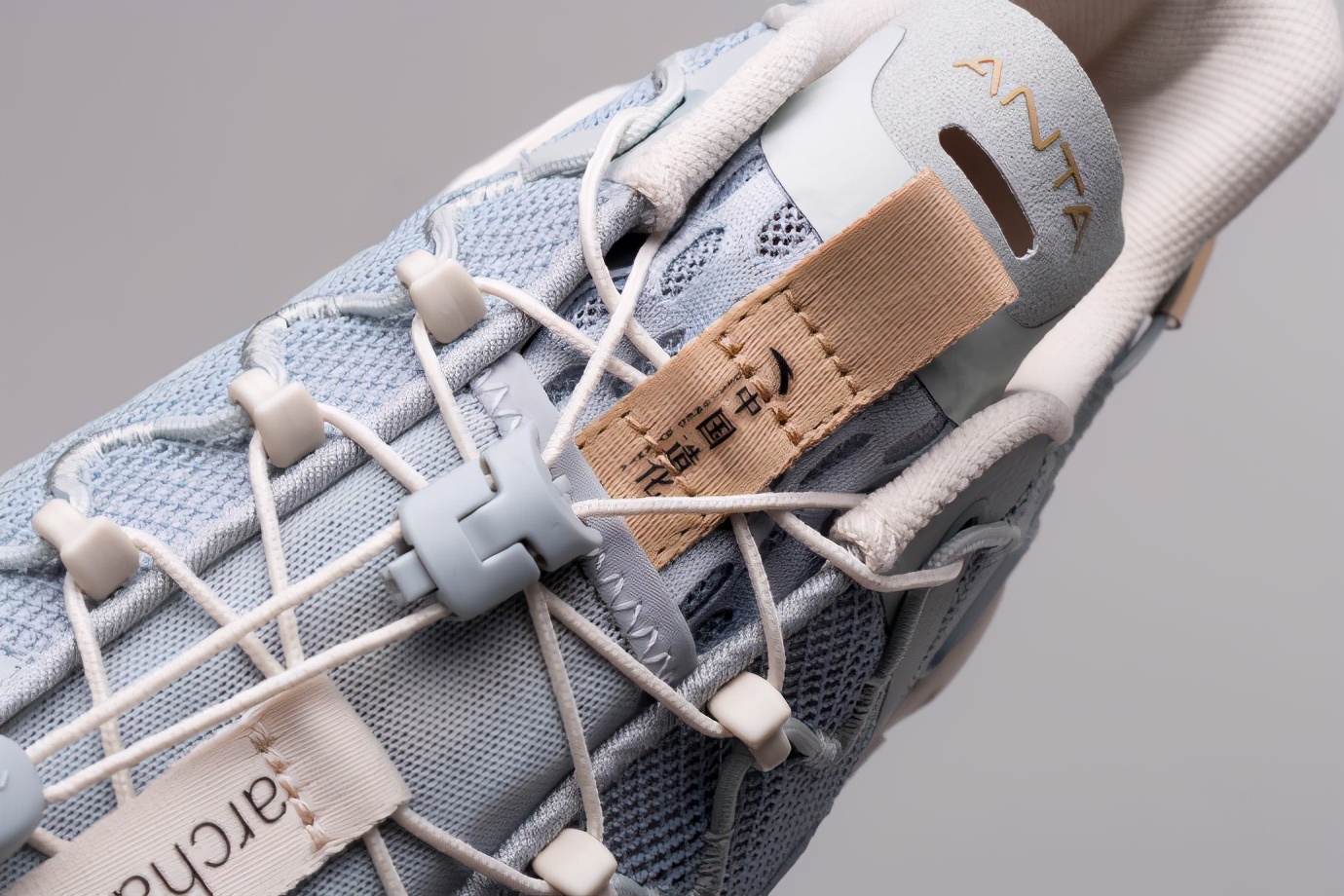 安踏海沃德2发布,安踏经典休闲鞋图片