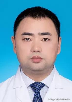 长短腿步态和跳跃性步态,大腿往内旋转纠正步态