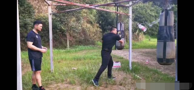 最新消息！陈师行和WBC拳王已完成切磋，方式有些特别，结局完美