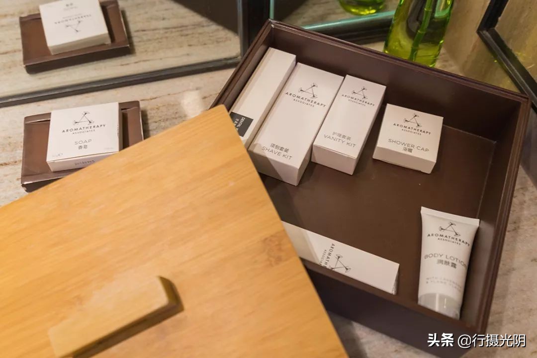 安吉民宿下雪的视频,安吉城堡酒店