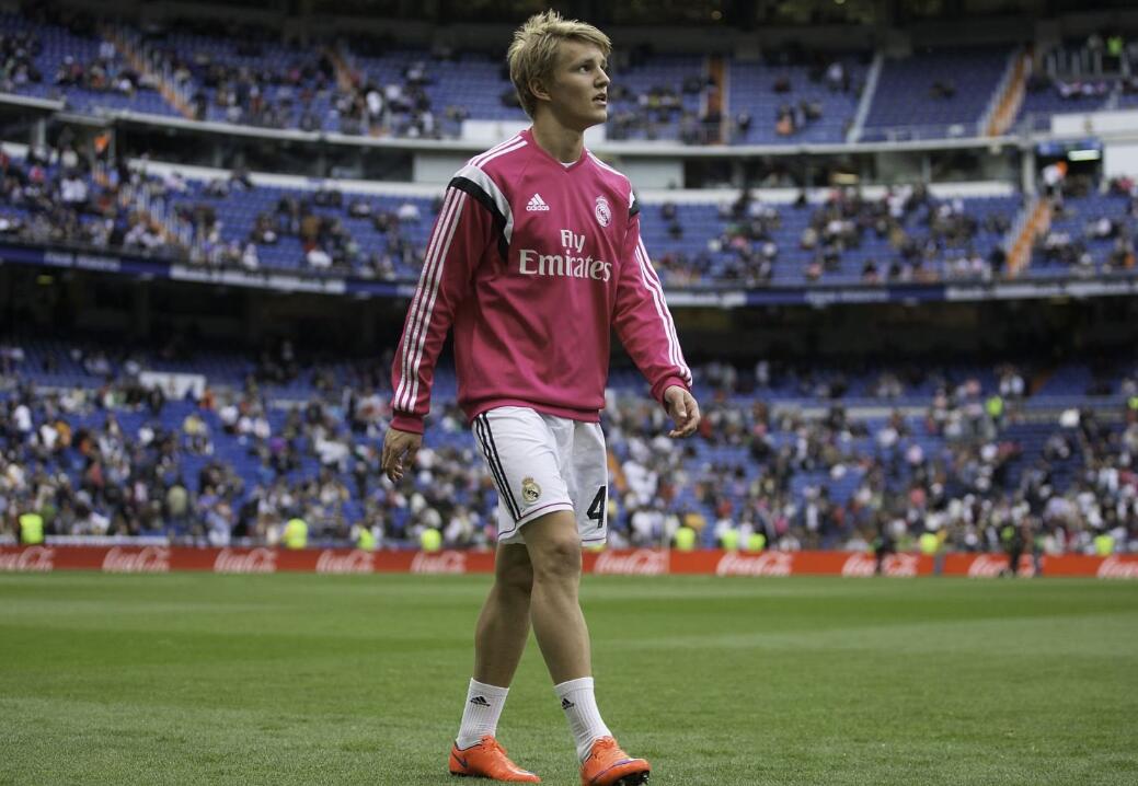 4年前选择皇马就消失！被誉为梅西险遭捧杀 20岁这年征服西甲