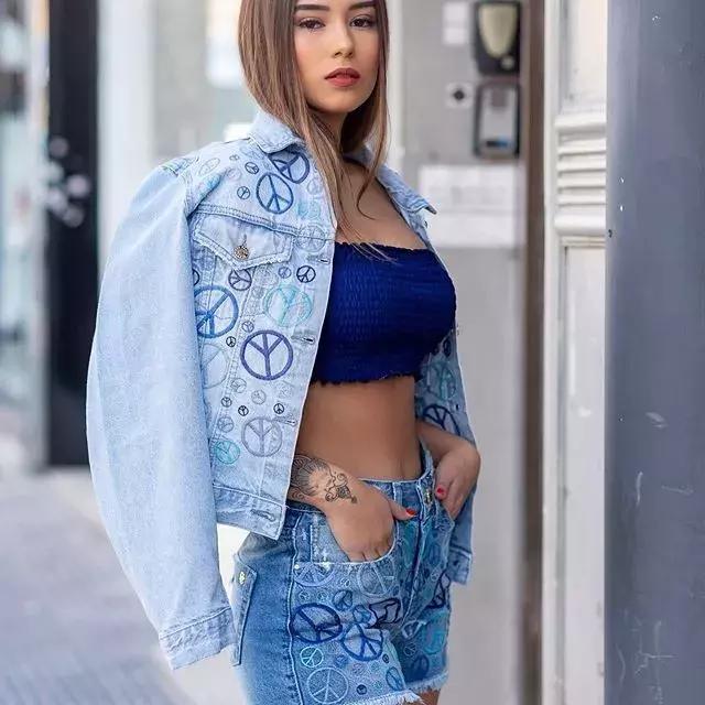 百花模特,巴西足球名模写真