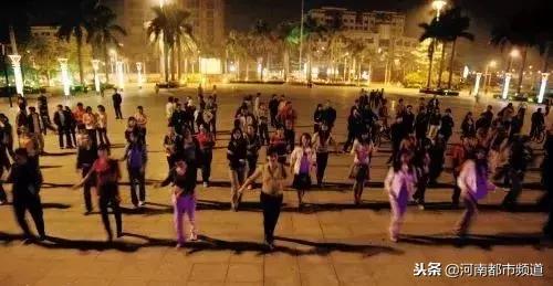 “她们一跳我的天塌了！”男子劝阻广场舞遭大妈*攻围**猝死！