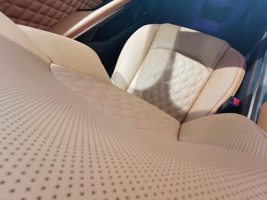 比亚迪汉ev丹拿版,汉丹拿极光蓝