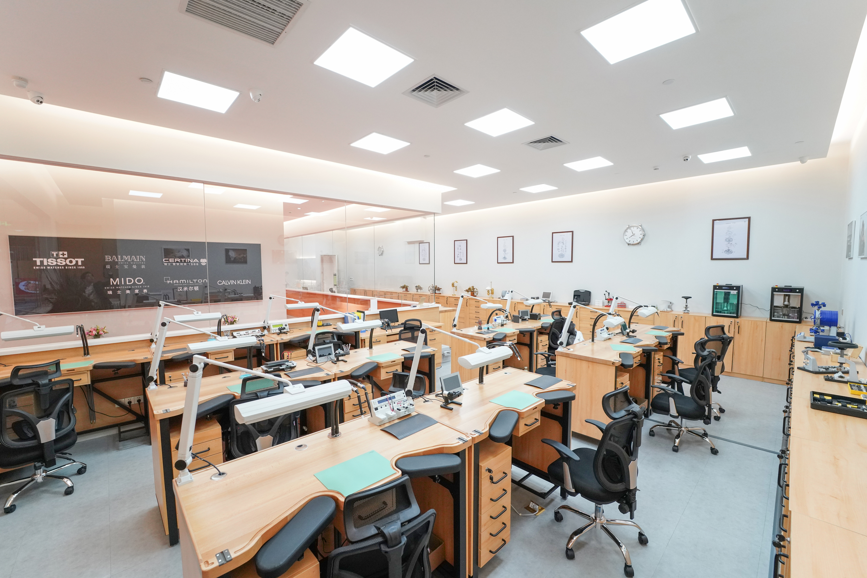 亨吉利南昌腕表服务中心,亨吉利售后异地可以吗