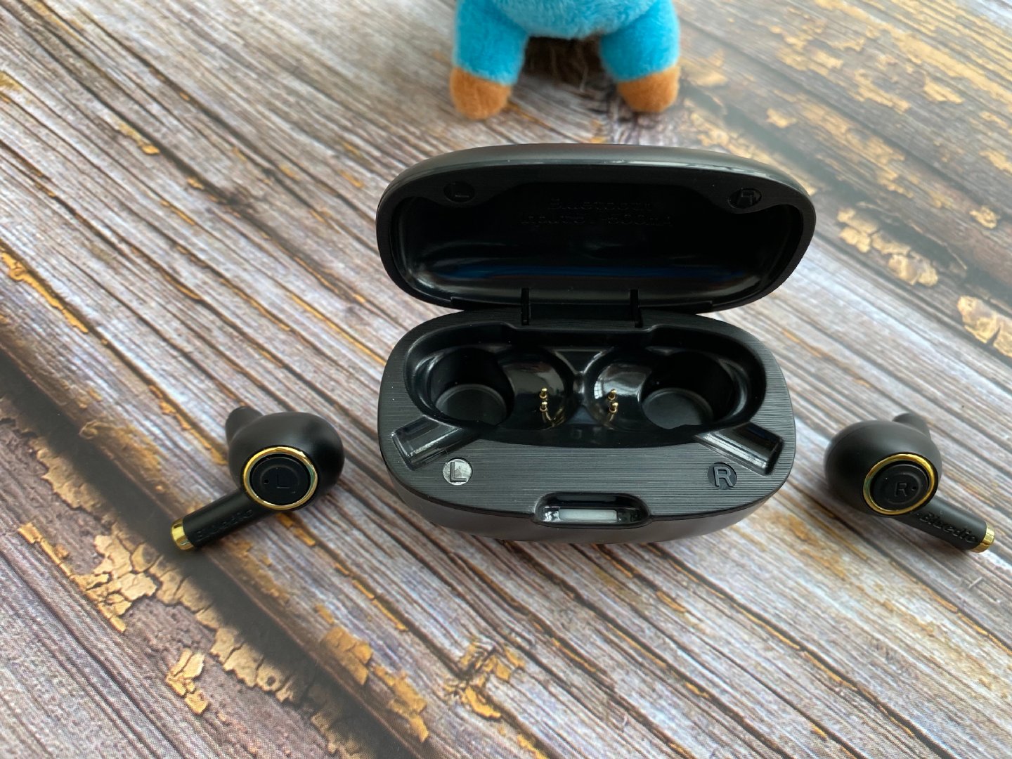 blue蓝牙耳机评测,高端无线蓝牙耳机推荐bose