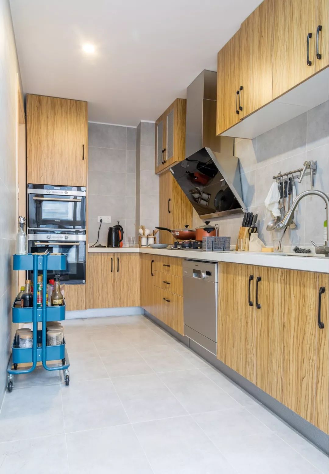 厨房橱柜门新中式款式和颜色,橱柜门颜色香芋色