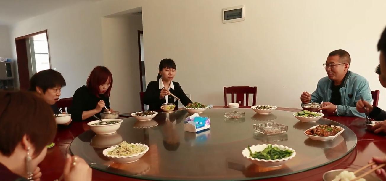 新型全自动大型榨油机全套,小型商用榨油机现榨现卖